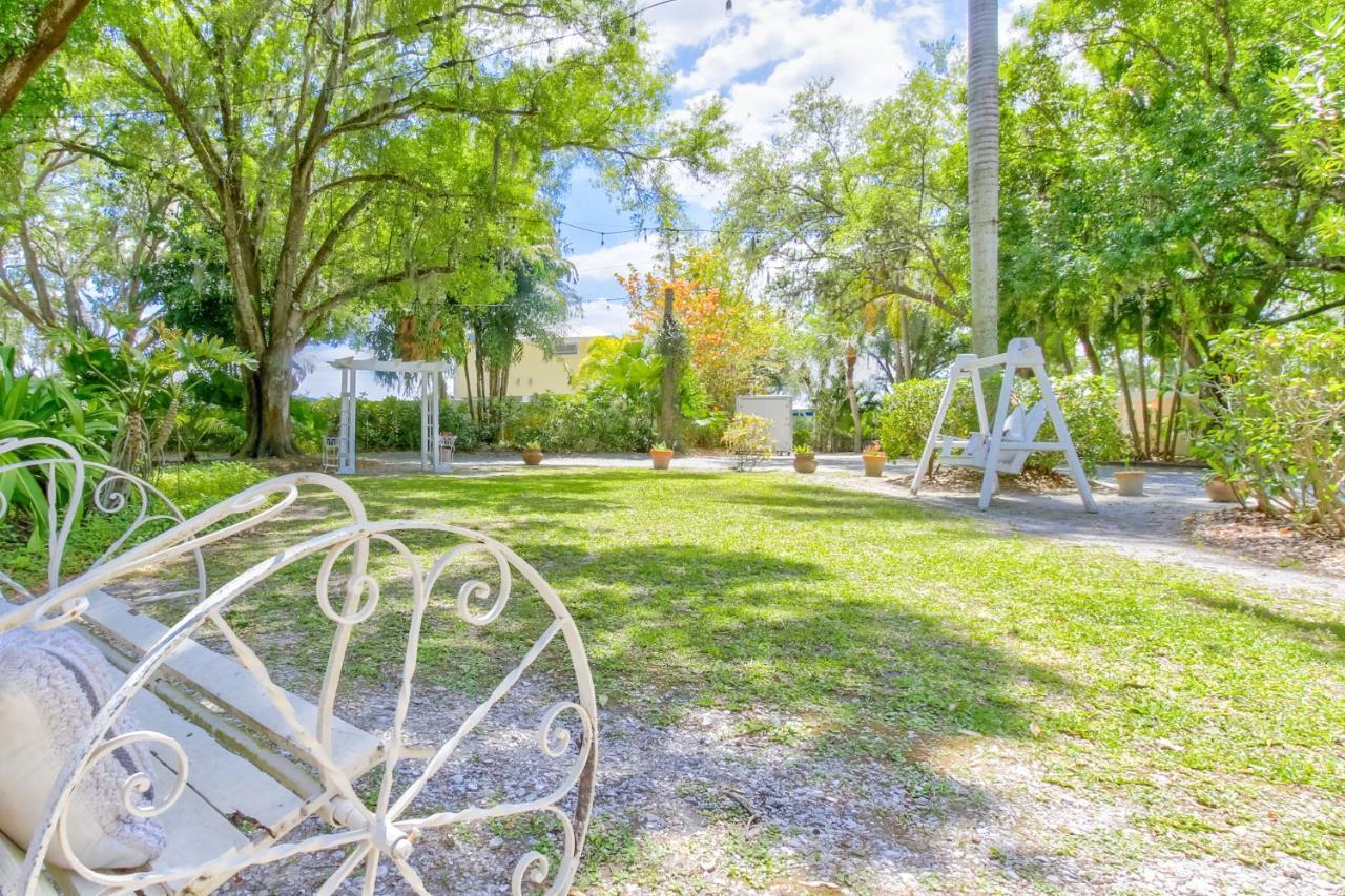Pirates Pointe Resort Ruskin Exterior photo