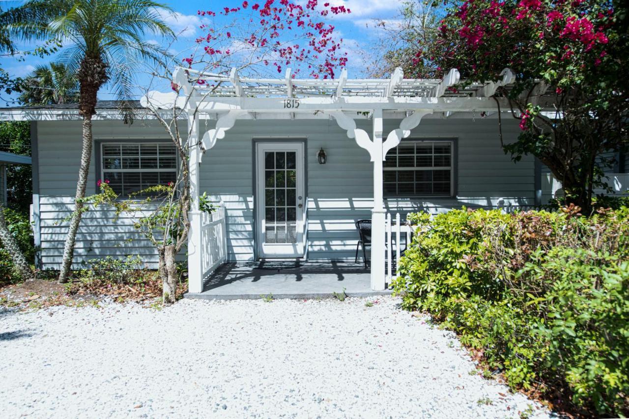 Pirates Pointe Resort Ruskin Exterior photo